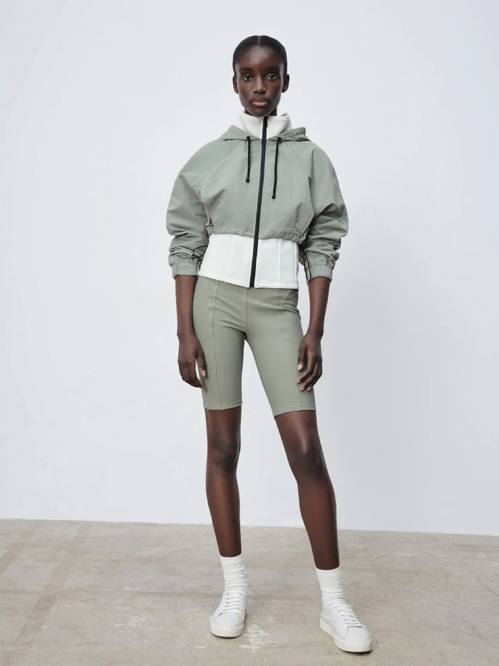 Activewear Trends In 2021 That Will Inspire You To Workout: Zara Cycling Shorts With Topstitching.