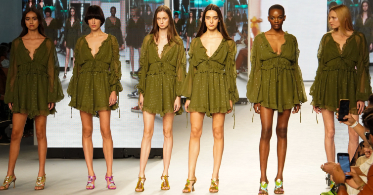 LUÍS ONOFRE "KALEIDOSCOPE" COLLECTION SS22
from LUÍS ONOFRE