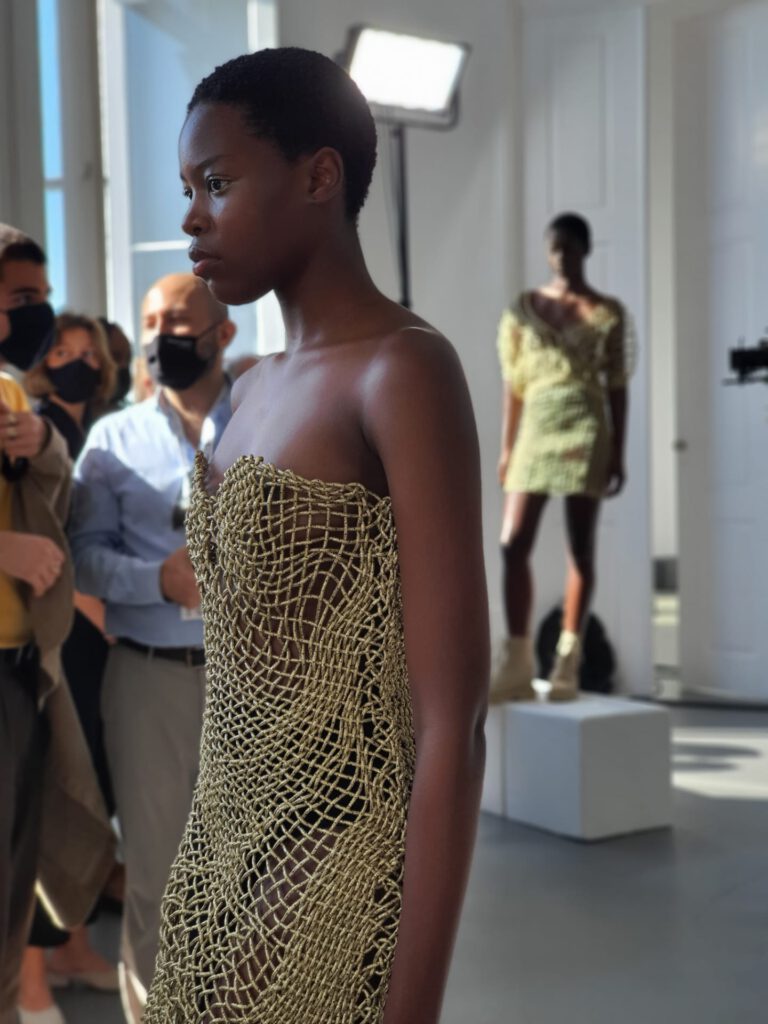 BUSTLE
from SUSANA BETTENCOURT